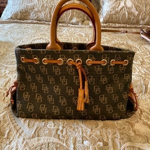 Dooney & Bourke Purse